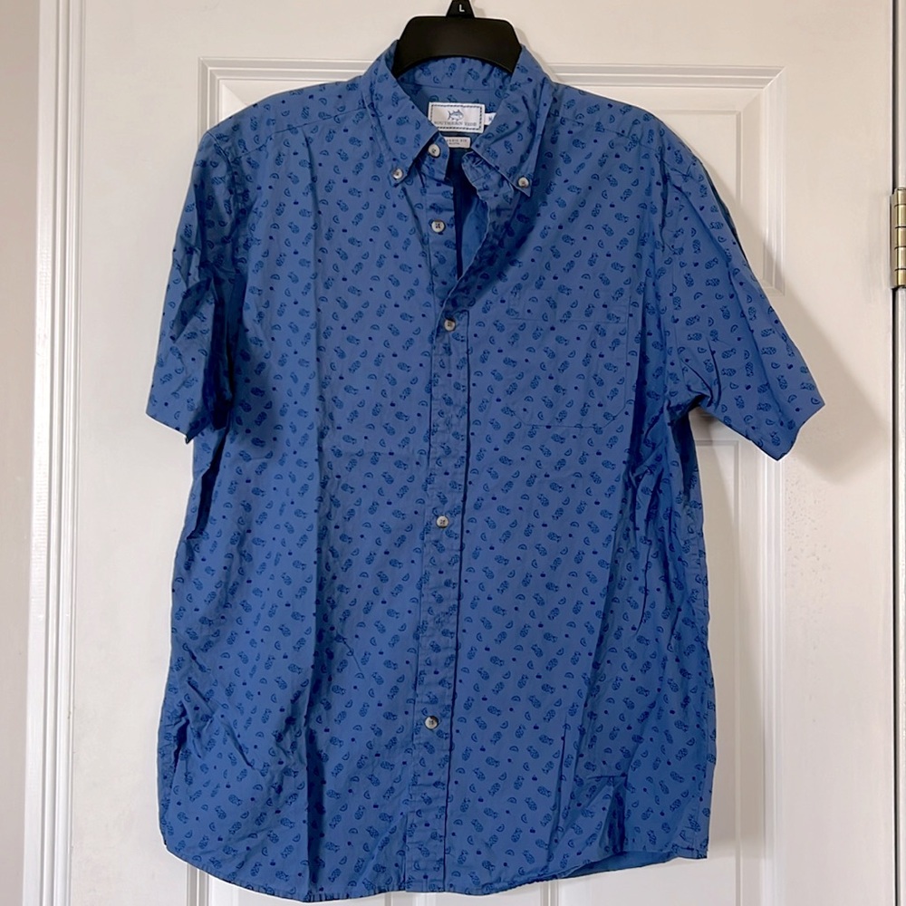 Mens Southern Tide short sleeve shirt,  button down collar, classic fit, size M